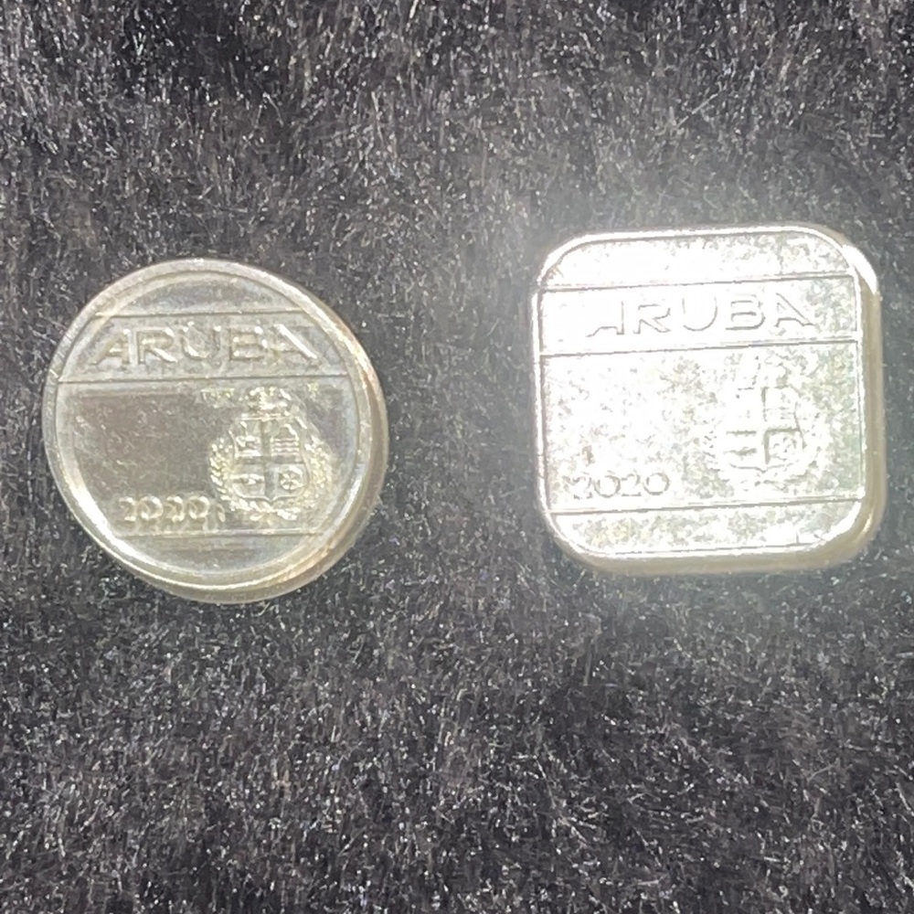 Aruba Silver round and square coins